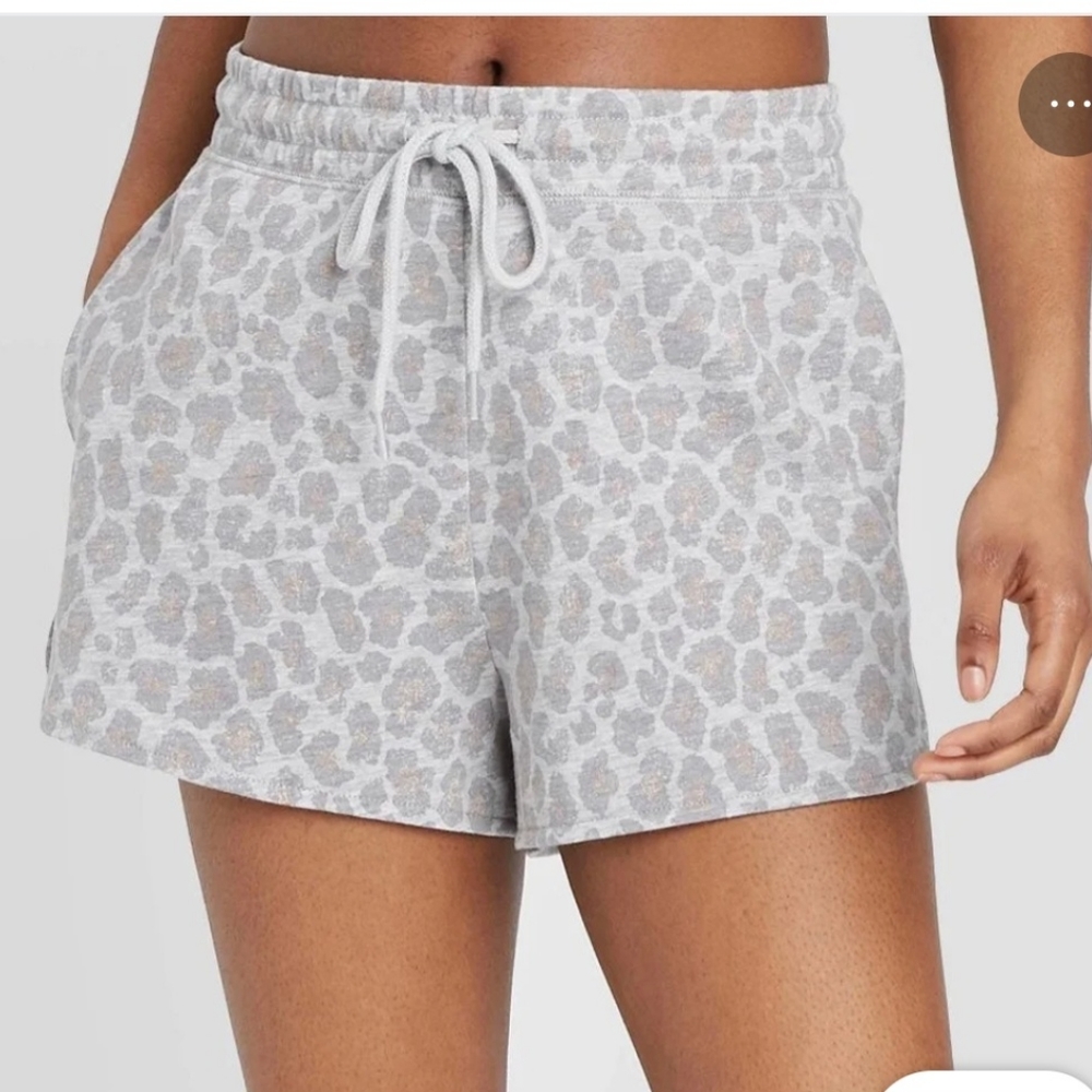 NWT Coslie Neutral Leopard Print Sweatshorts - Size M